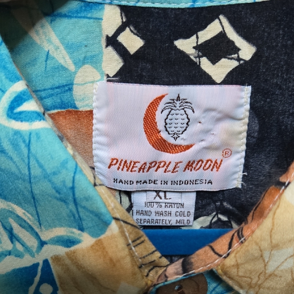 Pineapple Moon 100% Rayon Colorful Patchwork Butt… - image 3